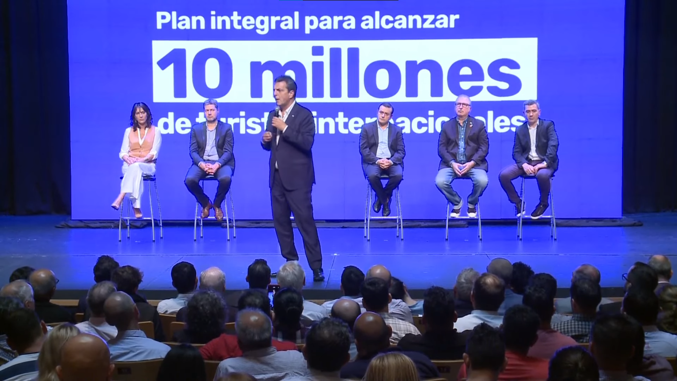 Sergio Massa en la presentación del Plan integral de promoción y desarrollo del turismo internacional en Misiones.