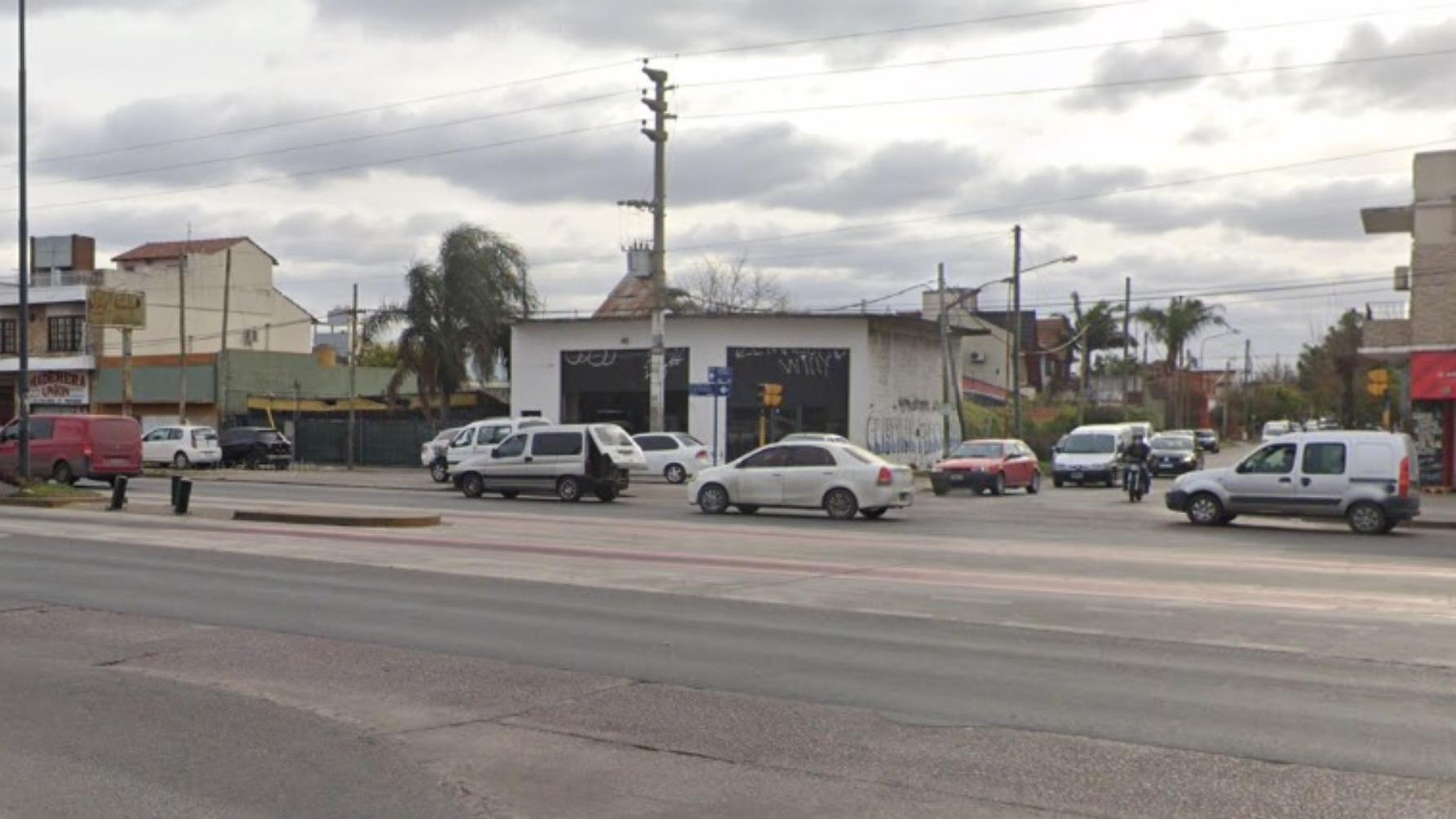 El crimen ocurrió en esta esquina, en San Justo.