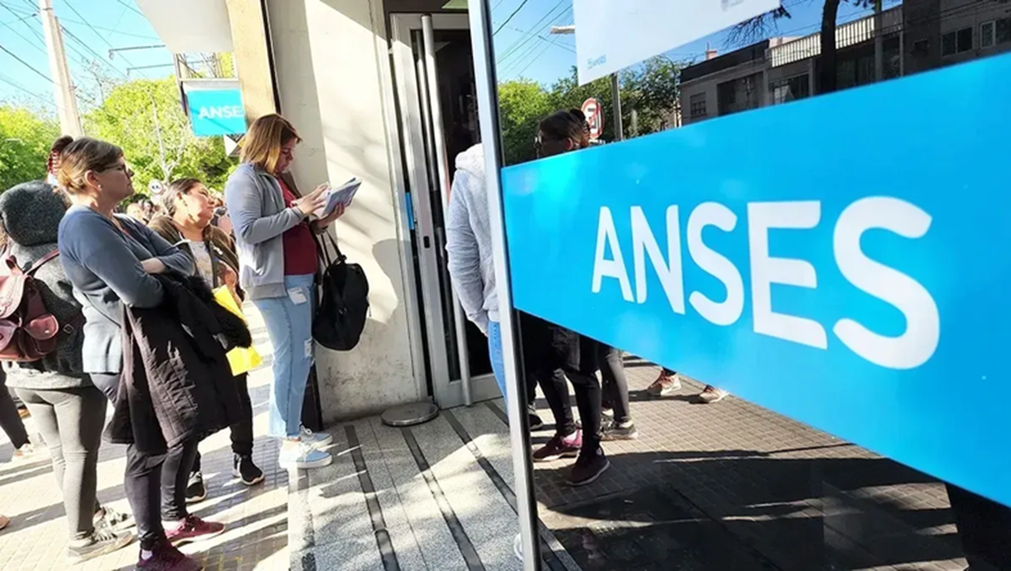 ANSES: ¿Cómo solicitar los nuevos créditos para jubilados y pensionados y trabajadores en relación de dependencia?