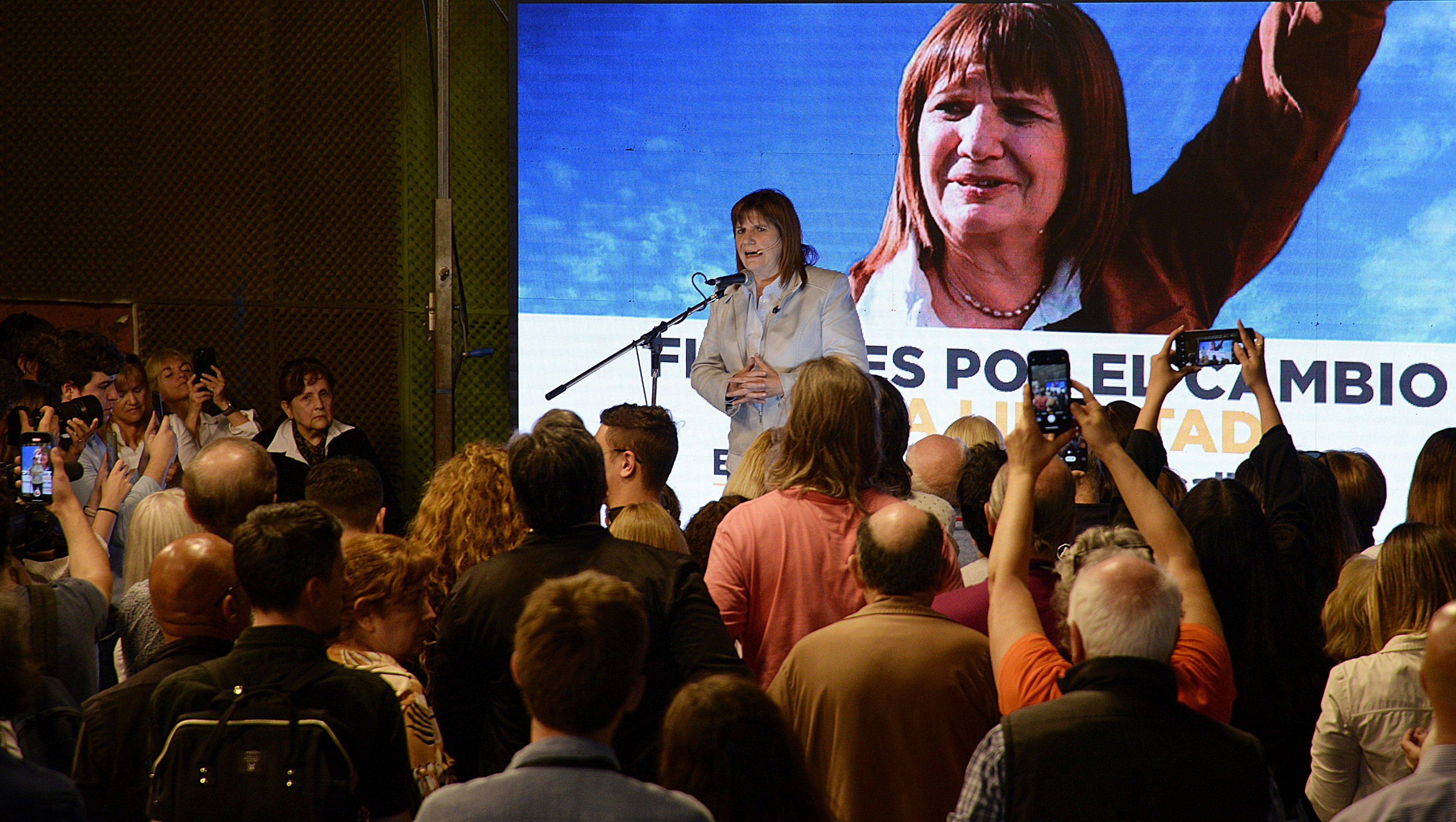 Bullrich encabezó un acto con fiscales propios y referentes de Javier Milei (Twitter).