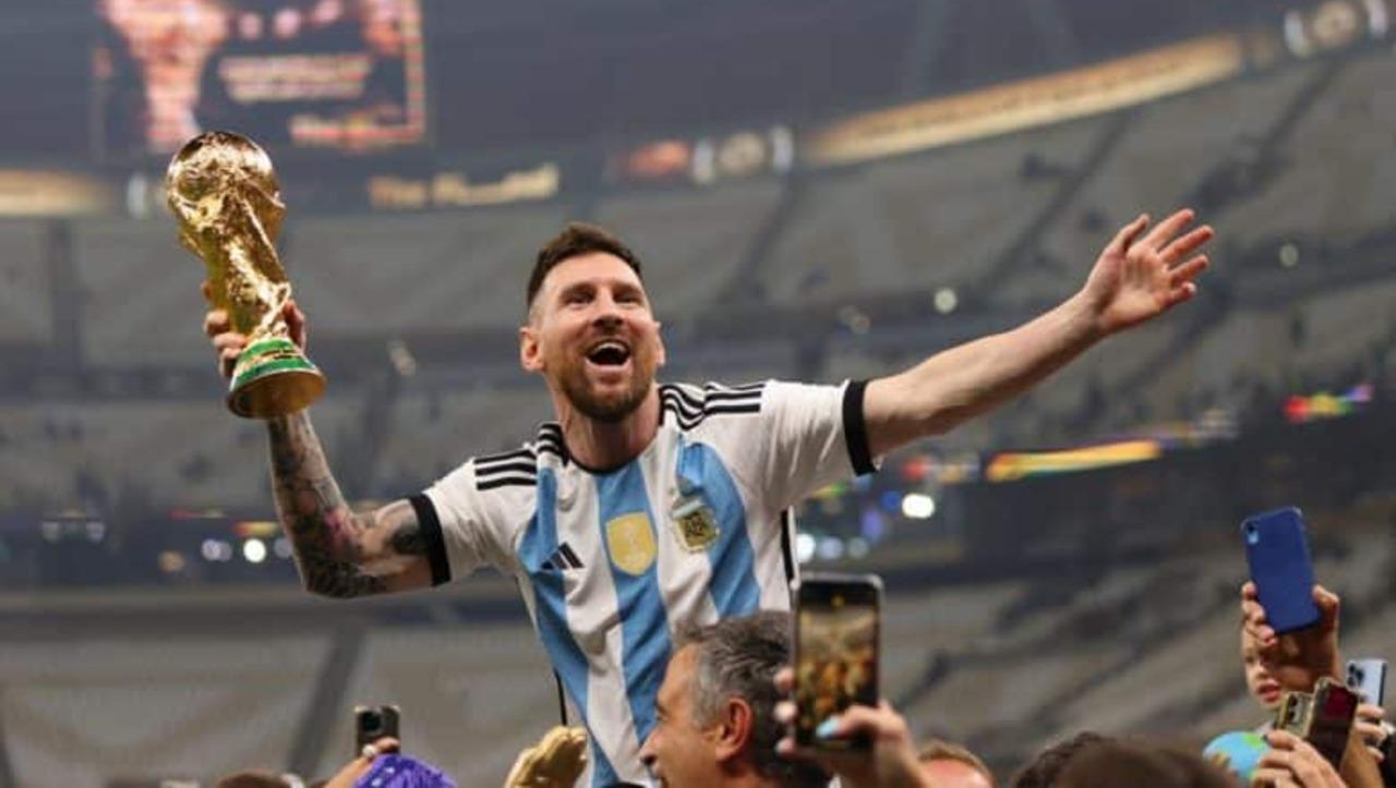 Lionel Messi levantó la Copa del mundo el pasado 18 de diciembre (Archivo).