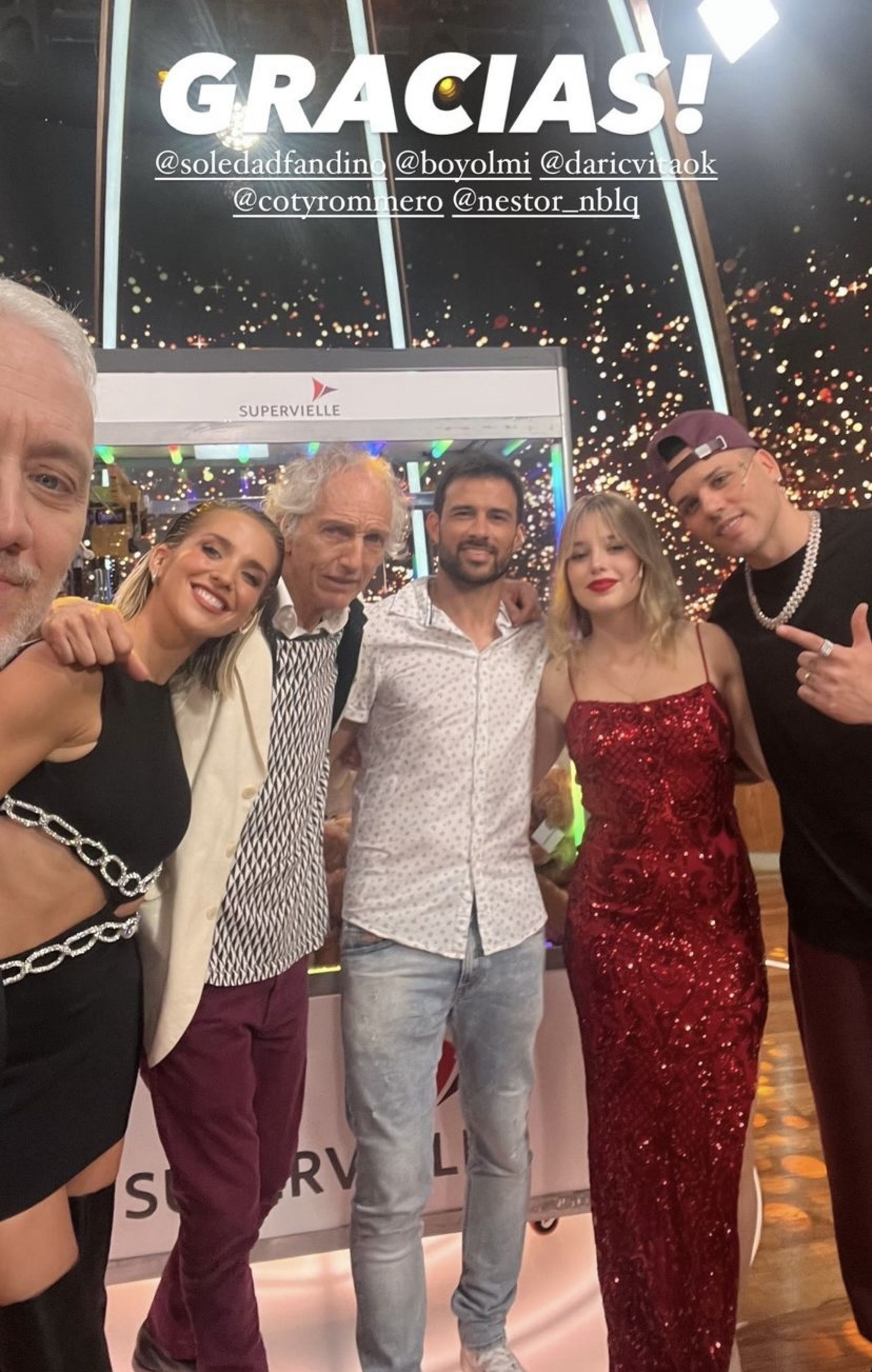 Andy Kusnetzoff, Soledad Fandiño, Boy Olmi, Darío Cvitanich, Coti Romero y Néstor en Bloque. (Foto: Instagram/ @andykusnetzoff).