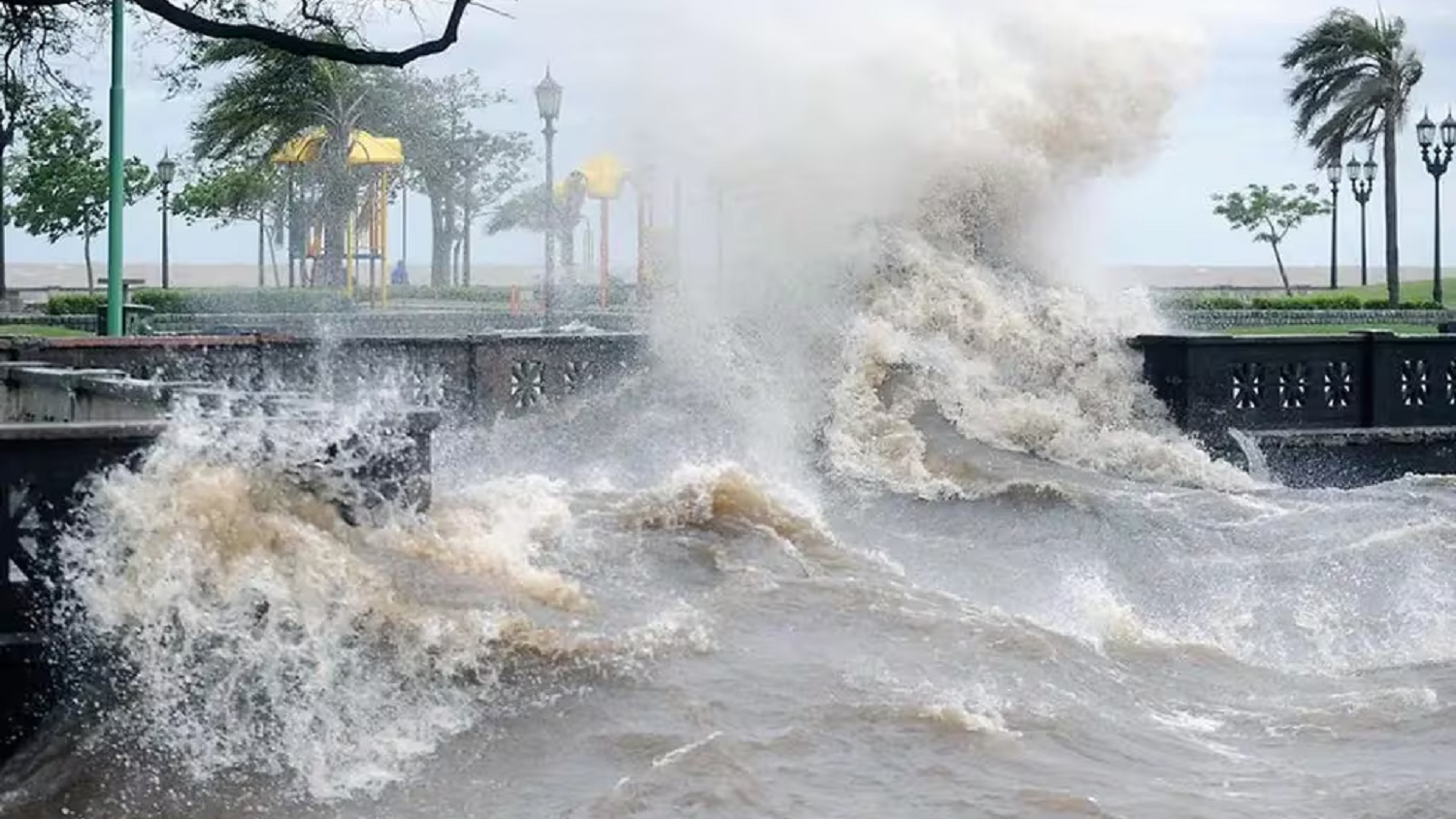 Alerta por la crecida del Río de la Plata: advierten que el agua podría alcanzar alturas superiores a tres metros.