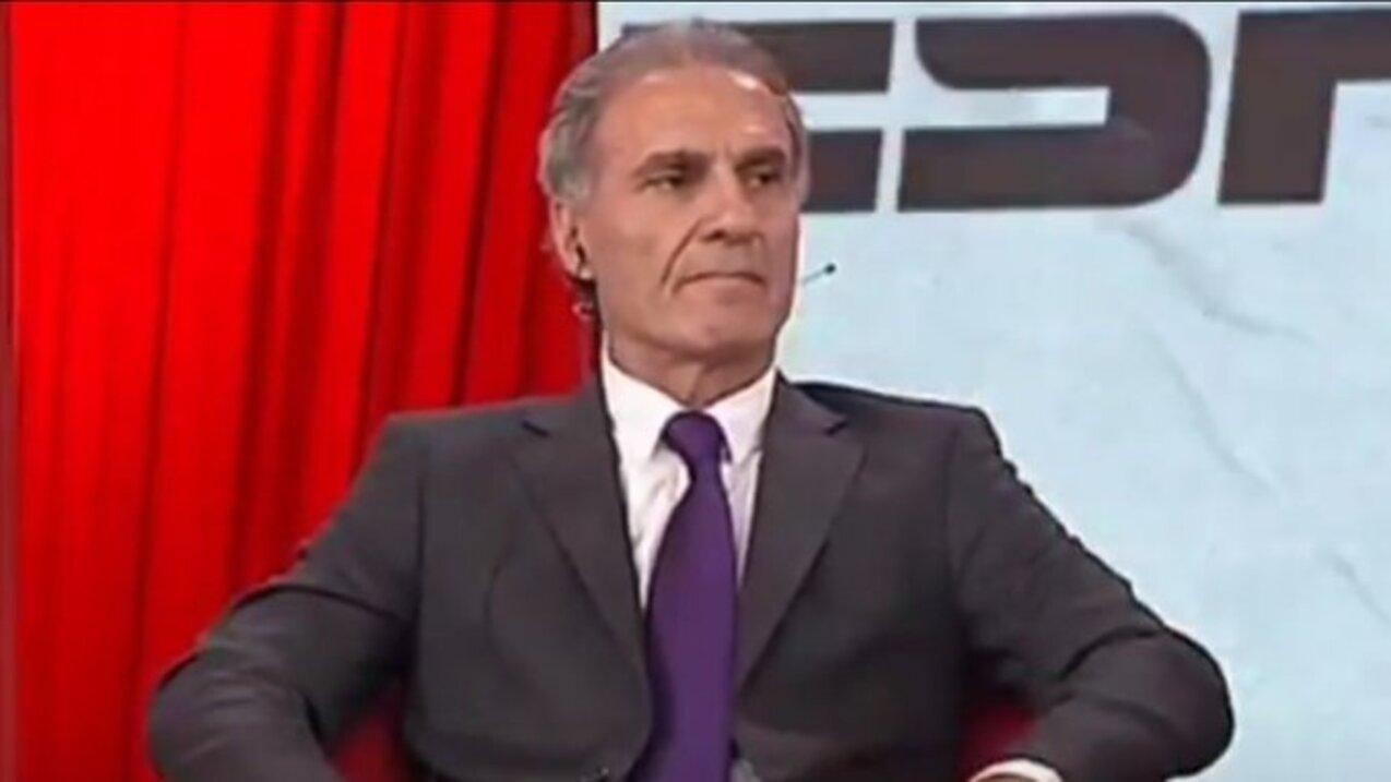 El director del programa de ESPN se quedó varios segundos con la mala cara de Ruggeri mientras se hablaba de la contundente victoria de Riquelme en las Elecciones en Boca. (Captura de TV)