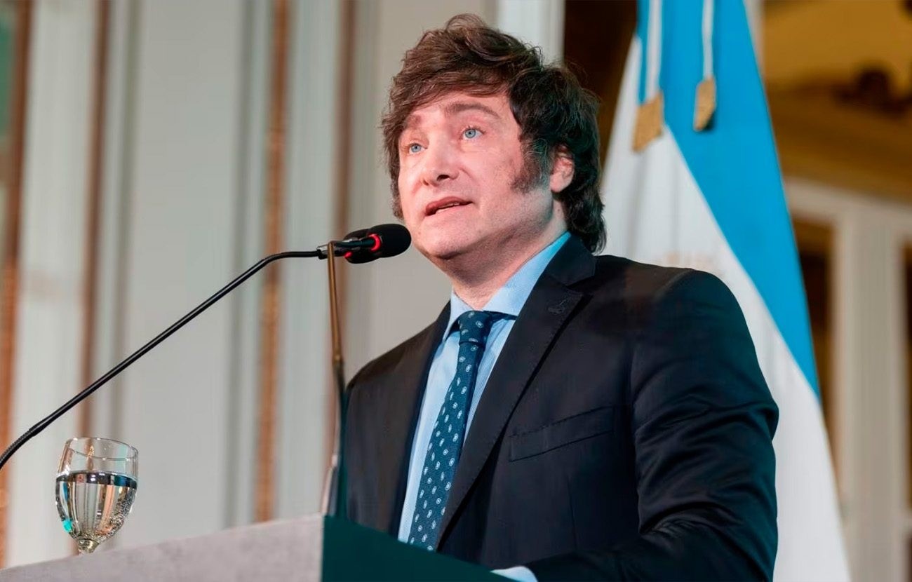 Javier Milei ya grabó el mensaje que se emitirá por cadena nacional para informar sobre el DNU.