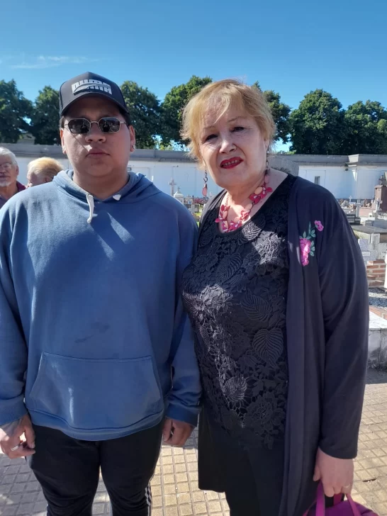 Irene Siemoni de Demelli y Juan Demelli, en la despedida final.